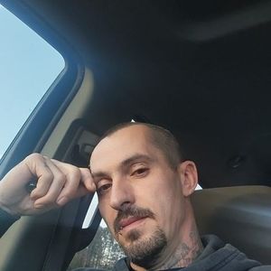 Meet your Posher, Kenny